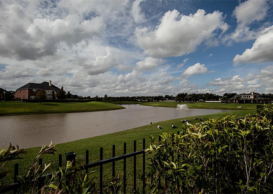 Back Yard Lake View.