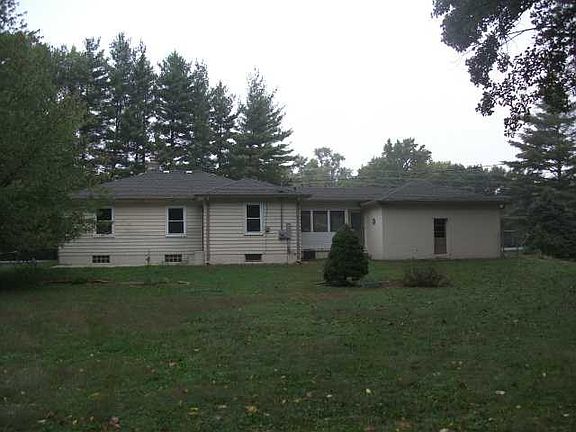 2nd image of 3455 E 62nd St