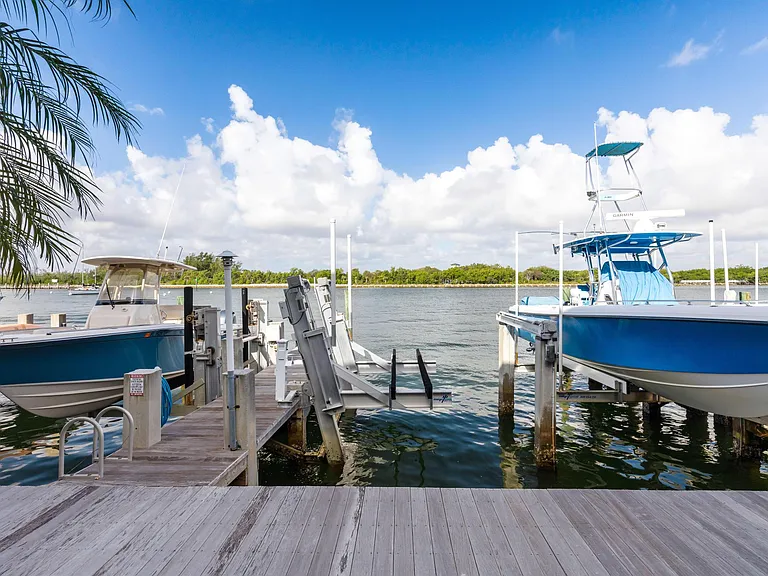 New Boat Lift