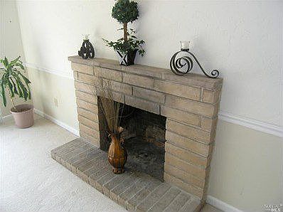4th image of 605 McKenzie Dr