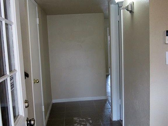 5th image of 329 Arborview Dr