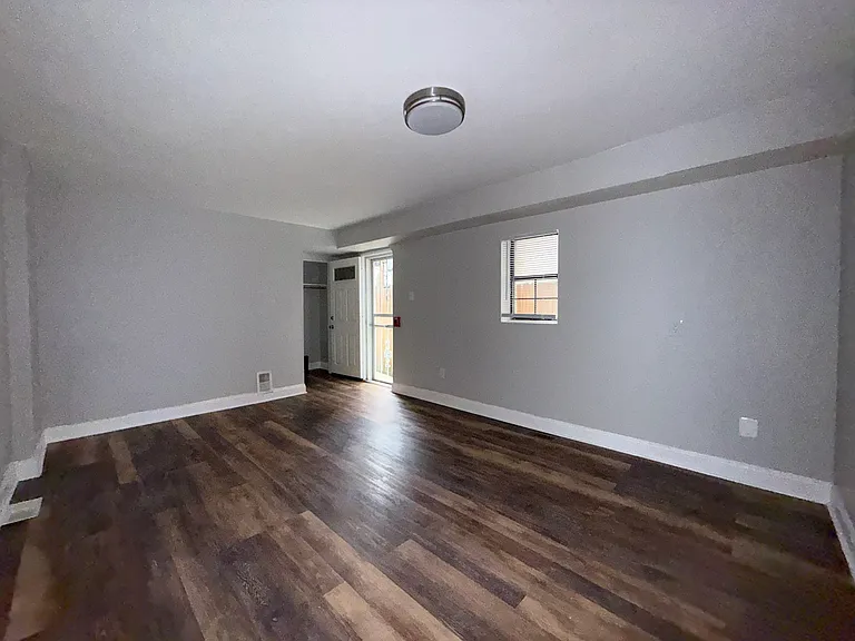 608 Tasker St #1 — Photo 6