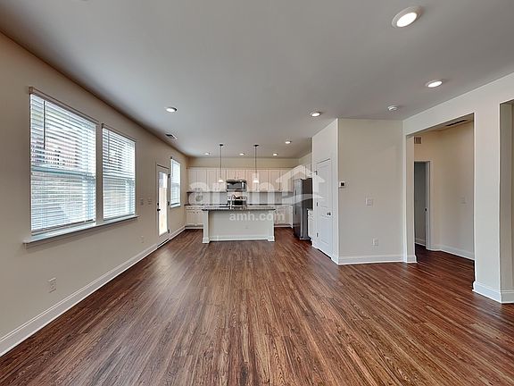 5th image of 1014 Pine St