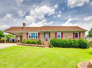 3903 Graywood Dr, Gastonia, NC 28052