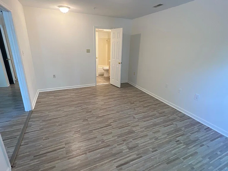 107 Rock Creek Ct — Photo 20
