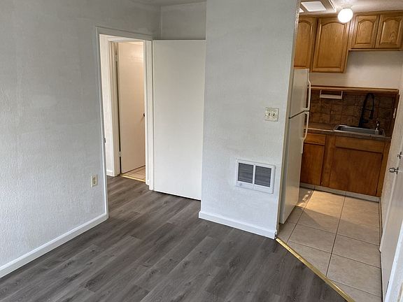 5th image of 218 Mississippi St Unit A