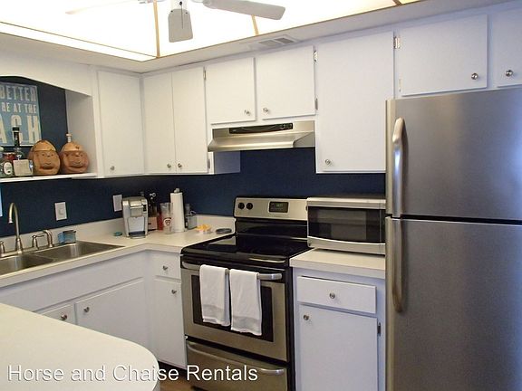 2nd image of 210 Park Blvd N APT 225