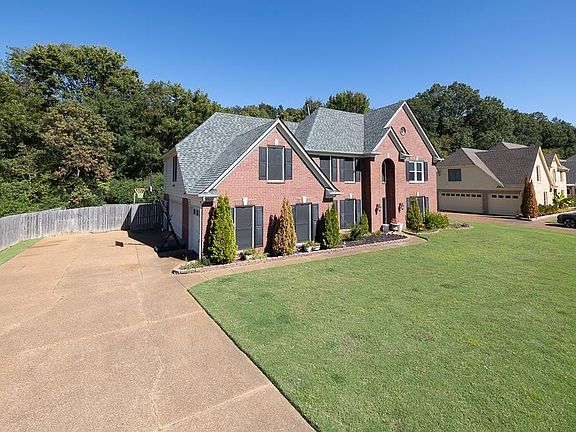 4th image of 7960 Abington Woods Ave