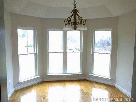 4th image of 223 Ponderosa Cir