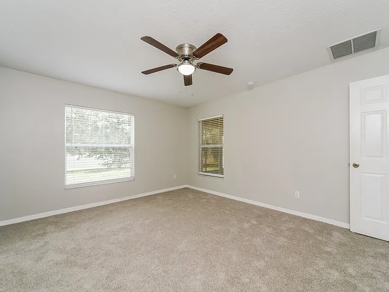 926 Willow Run St — Photo 10