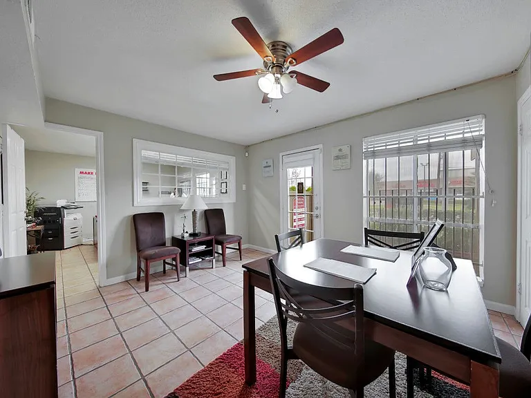 Pelican Pointe — Photo 4