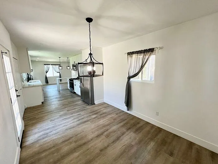 851 Euclid Ave — Photo 8