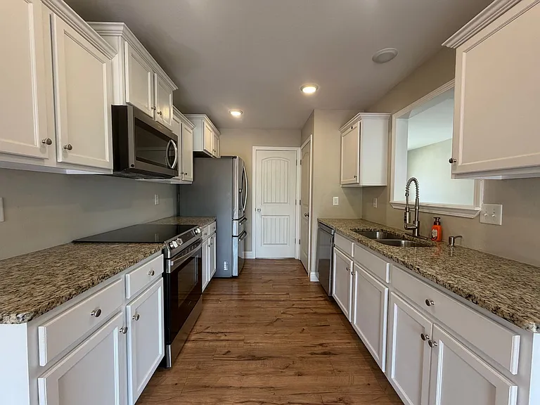 203 Ridgeview Dr — Photo 4