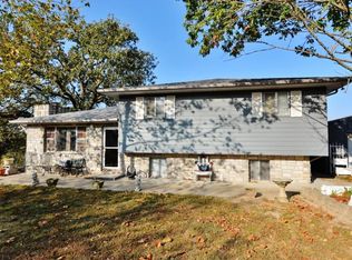 636 County Road 413, Berryville, AR 72616