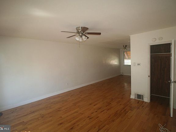 4th image of 4242 O St