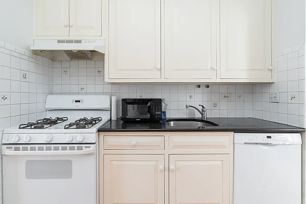 Rented by Acre NY Realty Inc | media 11