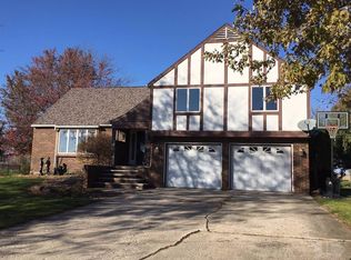 15 Greenview Ter, Donnellson, IA 52625