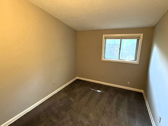 4th image of 4931 Cloister Ave