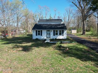 8909 Independence School Rd, Louisville, KY 40228