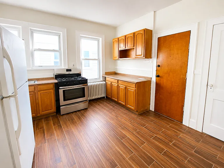 41 Western Pkwy #1 — Photo 6