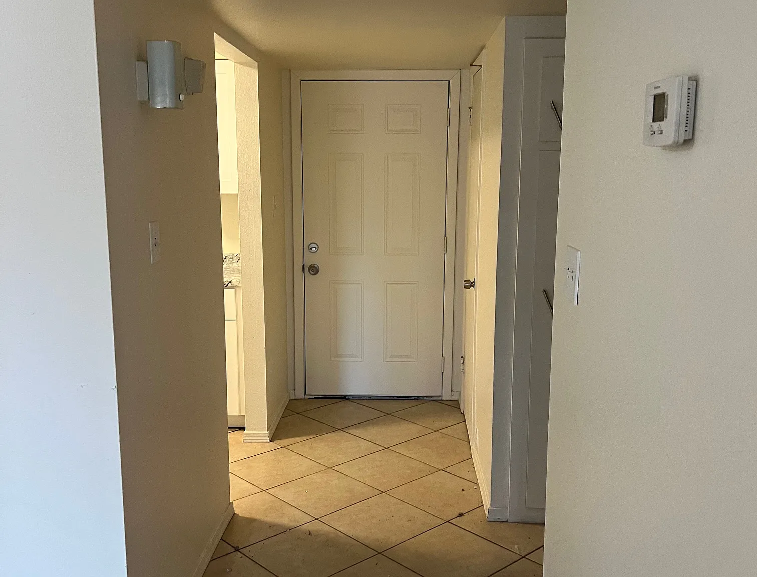 1 bed, 621 sqft, $900 — Photo 4