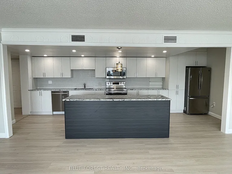1510 Richmond St #809 — Photo 5