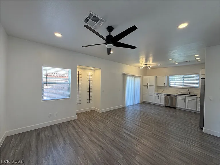 2456 Sheltered Meadows Ln — Photo 9