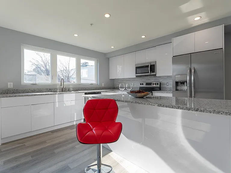 808 W Norris Street — Photo 3