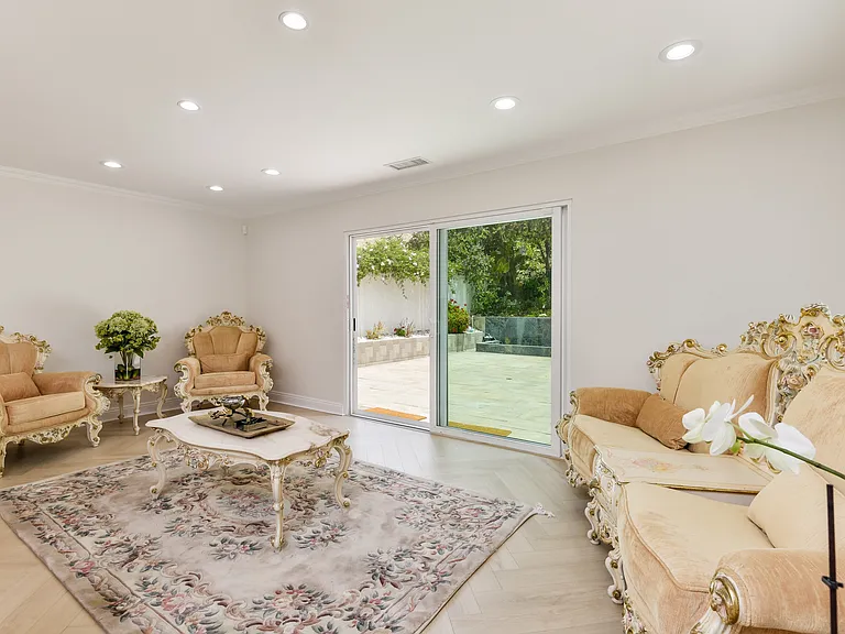 7152 Pomelo Dr — Photo 8