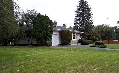 4th image of 4 Park Ln