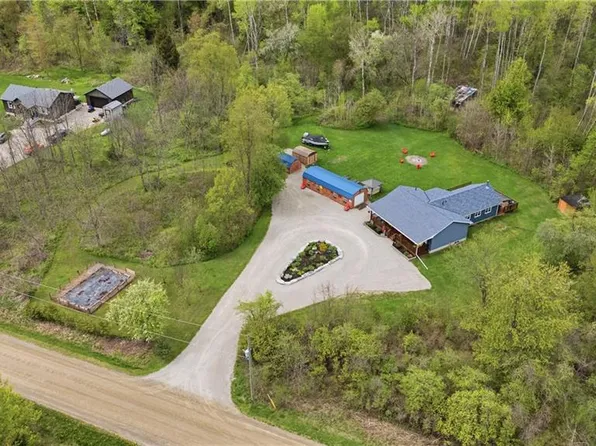 809 W Dumfries Rd, Paris, ON N3L 3E2