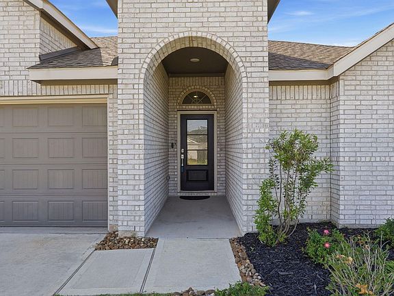 3rd image of 651 Spring Ashberry Ct