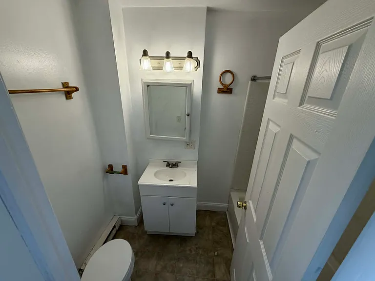 615 N 8th St #1 — Photo 9