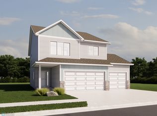 6732 32nd St S, Fargo, ND 58104