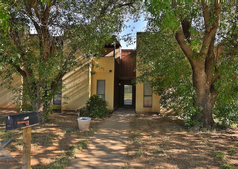 1st image of 4951 Greenslope Dr