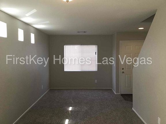 2nd image of 5166 Paradise Skies Ave