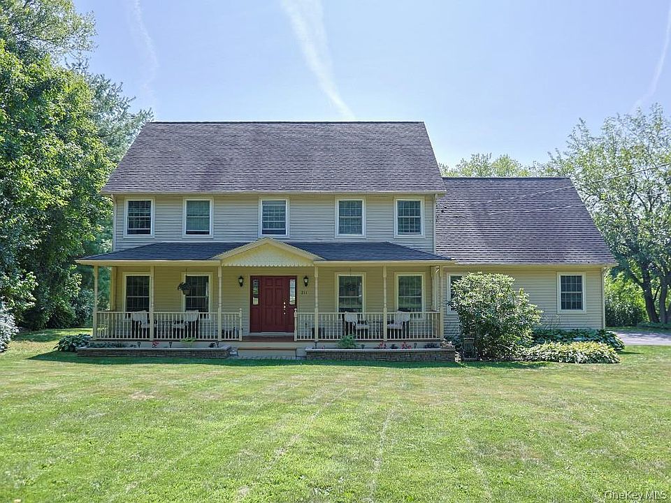 1st image of 211 Colden Hill Road