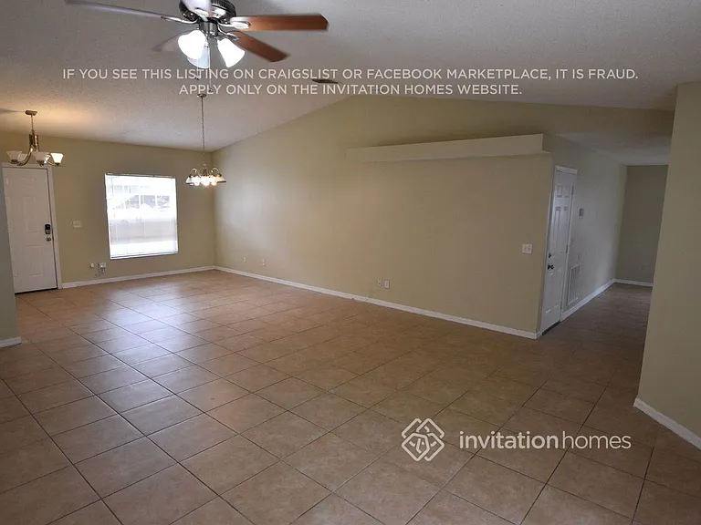 422 Flamingo Ct — Photo 2