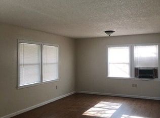 995 N Hughes Ave, Fresno, CA