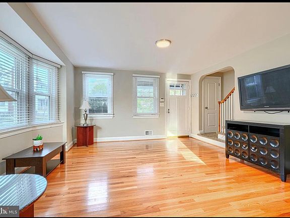 5th image of 206 Maryland Ave