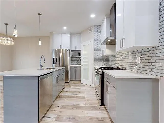 131 George Barone Bay — Photo 24
