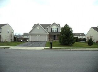 208 Capri Ln, Blandon, PA 19510