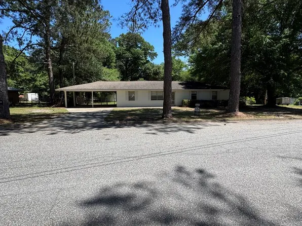 133 Chewalla Cir, Eufaula, AL 36027