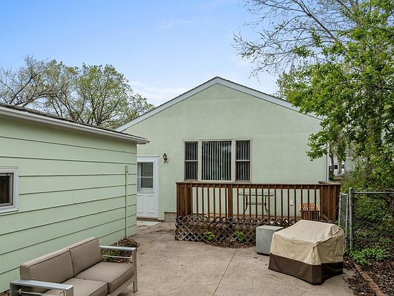 3rd image of 616 23rd St NW