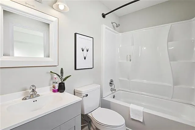18274 Cusachs Dr — Photo 18
