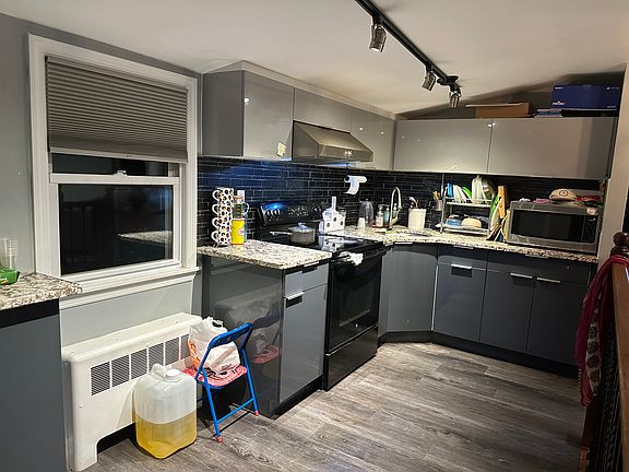 5th image of 199 Poppy Ave #2