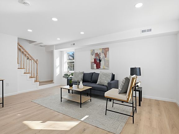 3rd image of 2323 Mole Rd