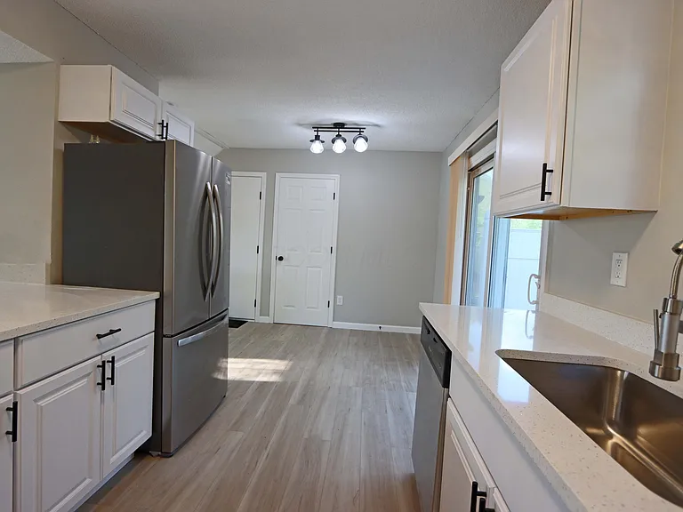 1686 Jupiter Ave — Photo 14