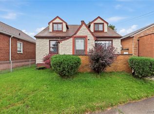 1915 Hyde Park Blvd, Niagara Falls, NY 14305
