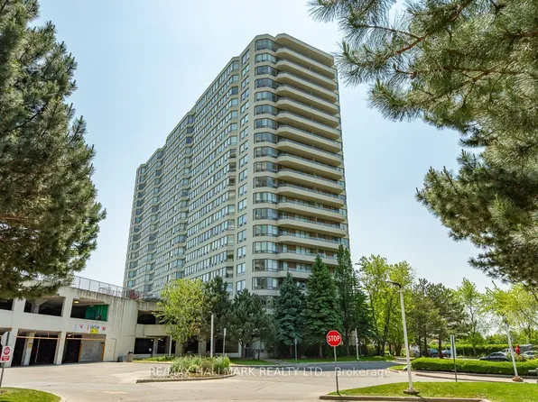 1 Greystone Walk Dr #Penthouse 83, Toronto, ON M1K 5J3